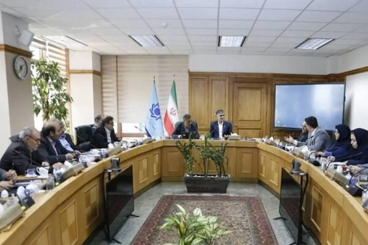 محصول سیاستگذاری‌های گذشته، توسعه نامتوازن و تمرکز امکانات در تهران است