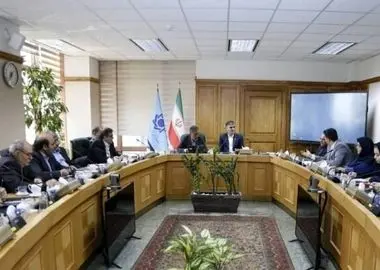 محصول سیاستگذاری‌های گذشته، توسعه نامتوازن و تمرکز امکانات در تهران است