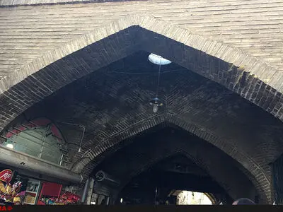 تنها چهارسوق چوبی ایران در حال پوسیدن است