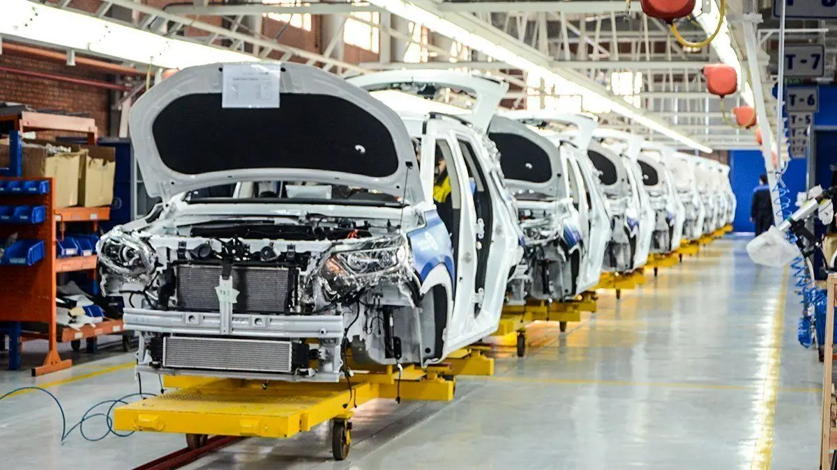 مصرف سوخت خودرو‌ها باید سالانه پنج درصد کاهش یابد