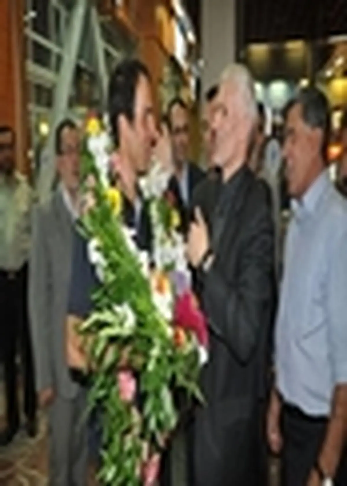از عظیم قیچی ساز استقبال شد
