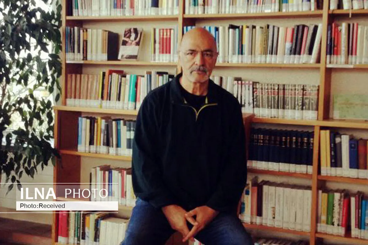 برداشت غلطی از ادبیات سیاسی در میان منتقدان ایرانی وجود دارد