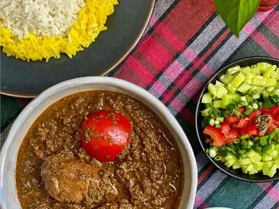 طرز تهیه خورش سبزی فسنجان با مرغ 