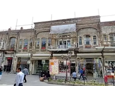 مرمت نمای خانه شالچی واقع در پیاده راه تربیت تبریز آغاز شد