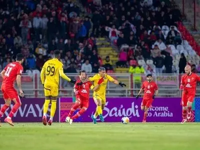 رختکن التعاون پس از بازی با تراکتور: غرق در زباله! (عکس)