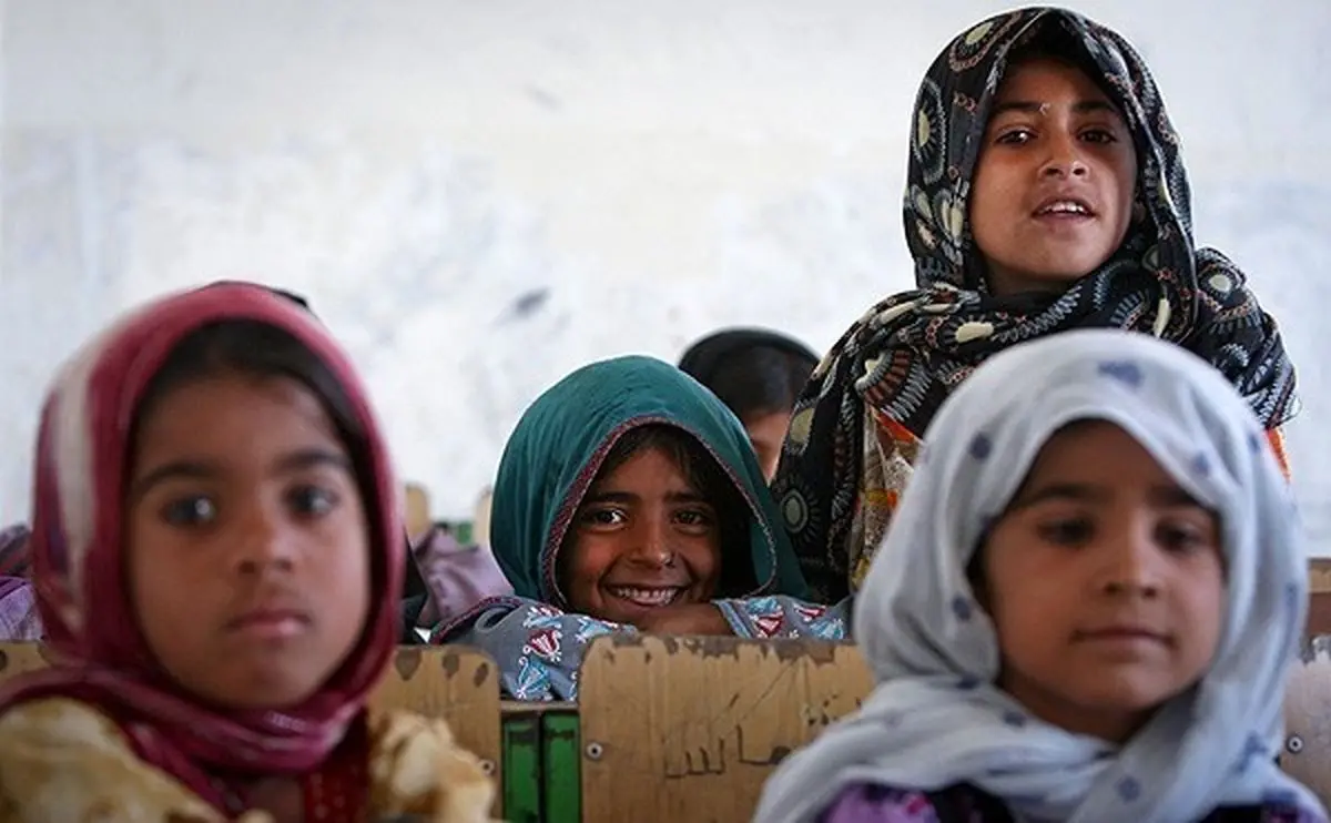 آموزش مجازی در ۶ شهرستان سیستان و بلوچستان/ ۸۰ درصد دانش‌آموزان دز اول واکسن را دریافت کرده‌اند