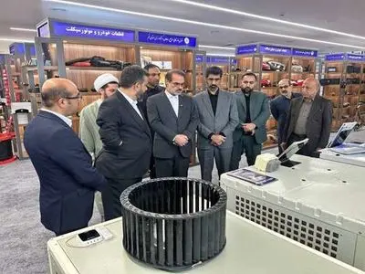 بازدید رئیس سازمان بازرسی از نمایشگاه دائمی دستاوردهای تولید و صنعت استان قم