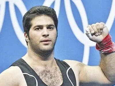 نصیرشلال قهرمان برتر اخلاق در وزنه‌برداری
