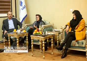 هنوز زن‌ها در کابل سنگسار می‌شوند/ نگاه به حقوق زنان در افغانستان همچنان سیاسی است/ فیلمساز عراقی می‌گفت آمریکا به ایران حمله نمی‌کند چون شما سینما دارید