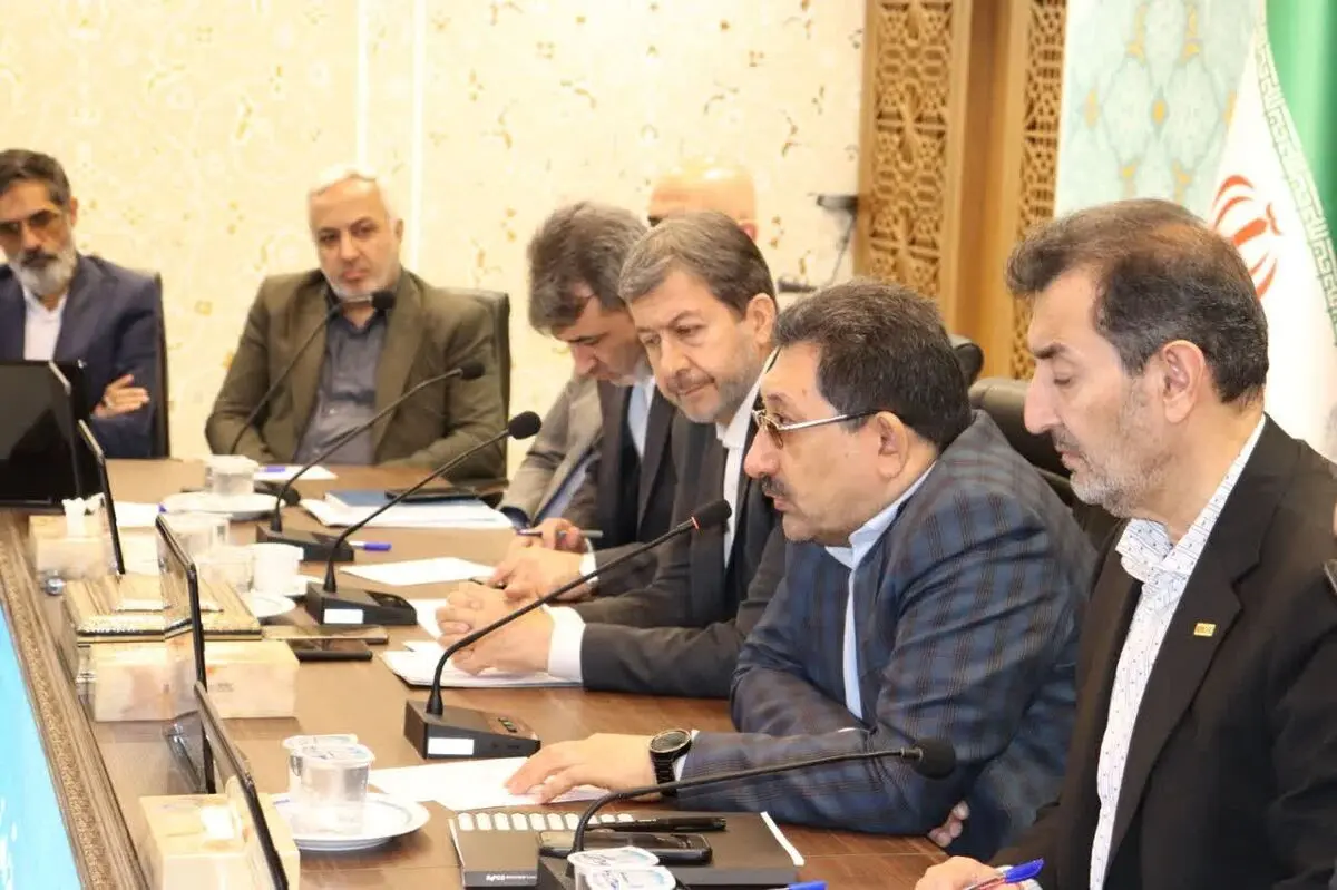 بی‌اثر شدن تحریم‌ها در سایه مقاومت همه‌جانبه کشور/ هیچ‌گونه کمبودی در تامین مواد اولیه پتروشیمی وجود ندارد