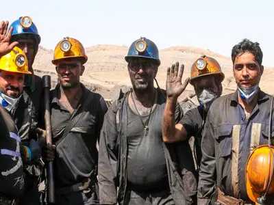  کارگران معدن زغالسنگ «برناکی» اعتراض کردند/ تاخیر در پرداخت حقوق و عیدی  