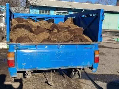 توقیف یک دستگاه خودرو  نیسان حامل خاک پیت قاچاق در اردبیل
