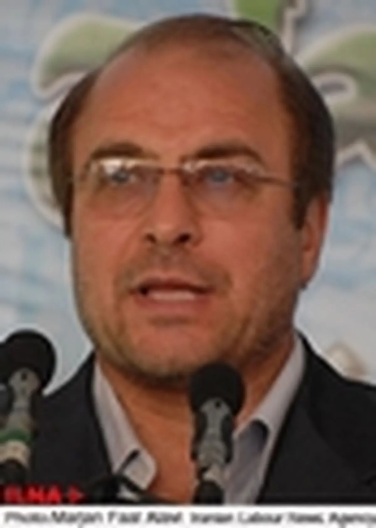 طلب پیمانکاران طبق روال پرداخت می‌شود
