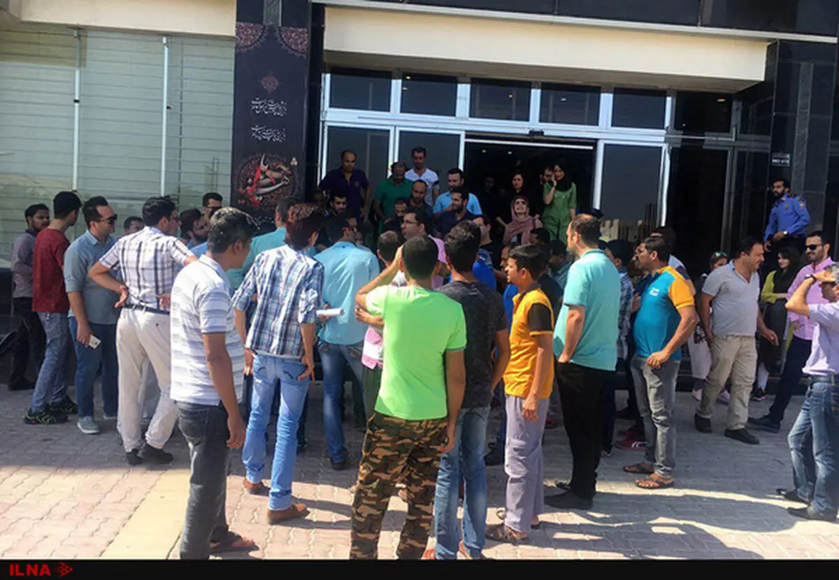 ادامه سرگردانی کارگران کیش چوب برای دریافت مطالبات مزدی/کارفرما: مطالبات، پرداخت و بیکار شده‌ها بازگردانده می‌شوند