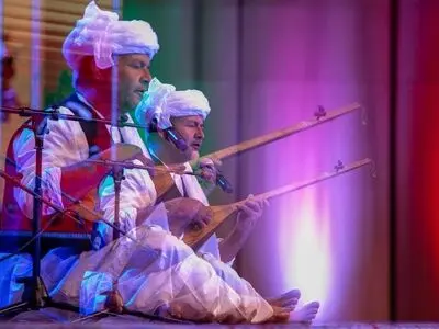 نگاهی به اجراهای منطقه پنج جشنواره موسیقی نواحی/استقبال کرمانی‌ها تا نوای موسیقی خراسان و سیستان در دومین شب