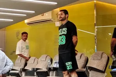 ستاره استقلال، تماشاگر ویژه بازی استقلال-شهرداری گرگان