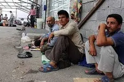 هزینه تحصیل فرزندانمان سنگین است/ گرانی لباس فرم و سرویس/ پولی در بساط نداریم!