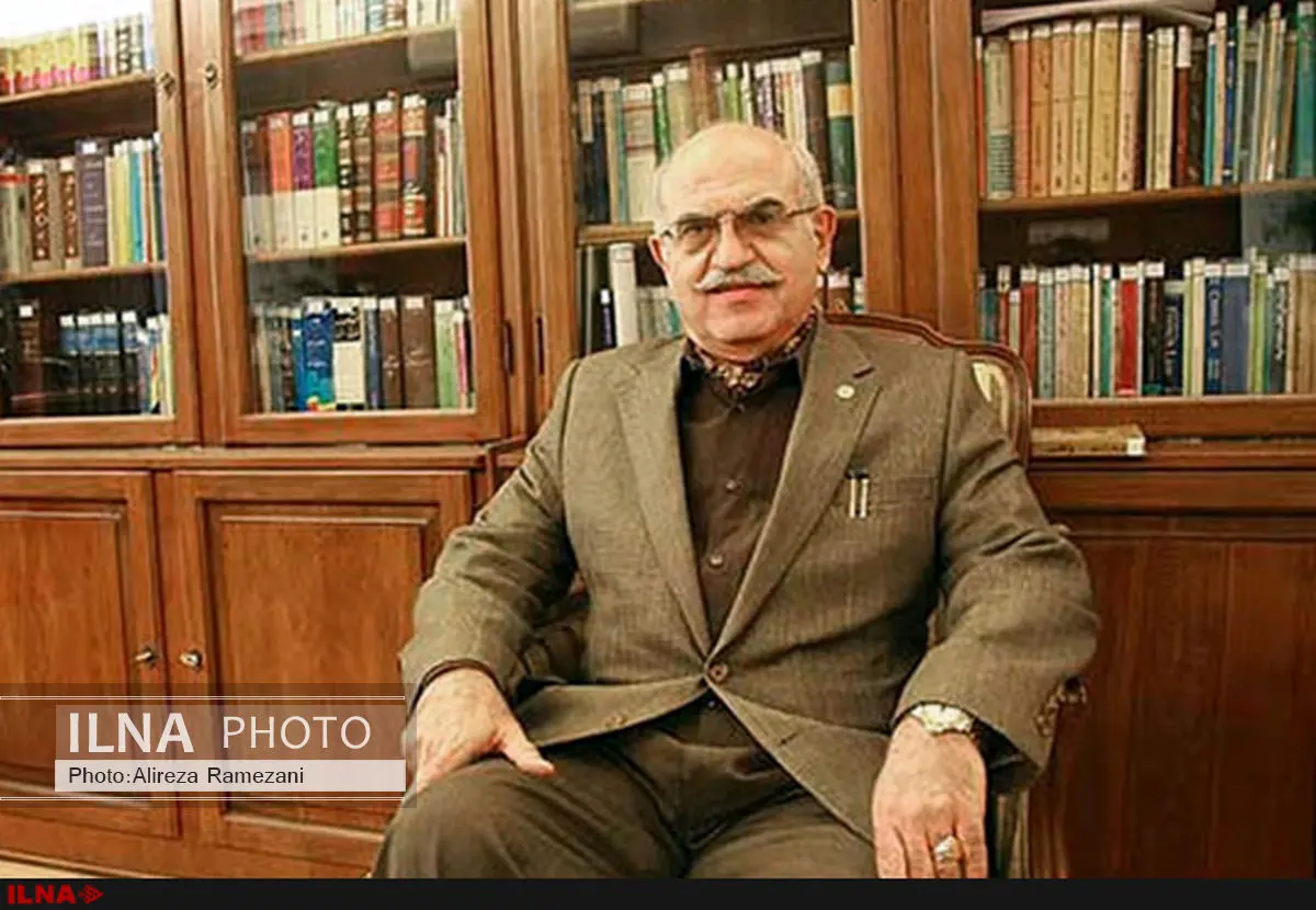 بهمن کشاورز: دست مقام‌های قضایی و امنیتی برای تفسیر قوانین رسانه باز است