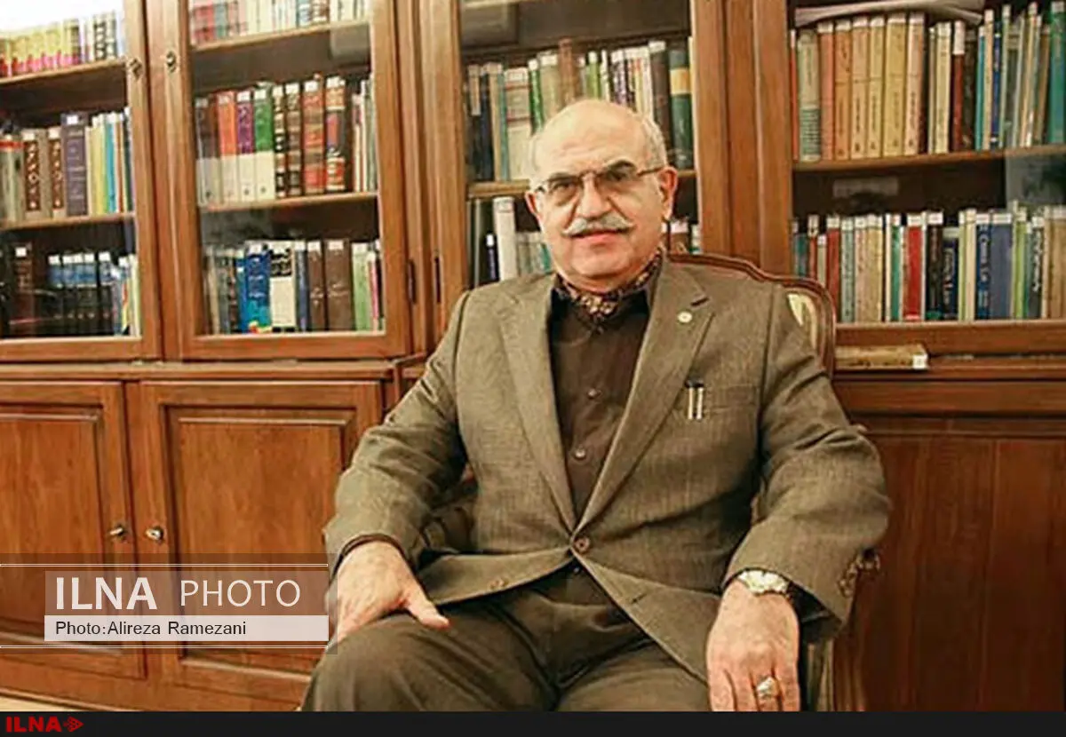 بهمن کشاورز: دست مقام‌های قضایی و امنیتی برای تفسیر قوانین رسانه باز است