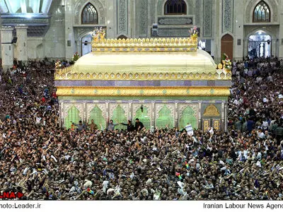 عشرات الدول تحیی الذکرى 26 لرحیل الامام الخمینی (ره)