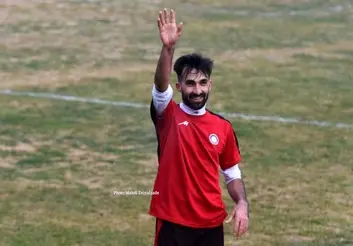 از داوری ضربه خوردیم/ شاید بهتر باشد ما هم بیانیه صادر کنیم و علیه داور حرف بزنیم تا حق‌مان را بدهند!