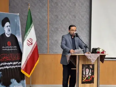 آئین بزرگداشت رئیس جمهور شهید توسط اداره کل فرهنگ ارشاد قزوین برگزار شد