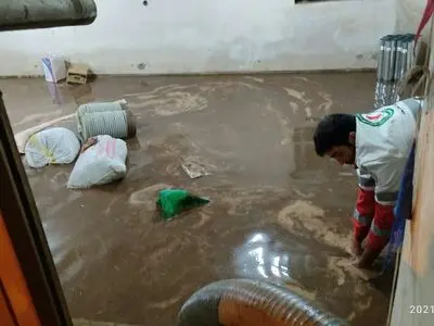 امدادرسانی به 10 خانوار حادثه دیده سیل در مشگین‌شهر