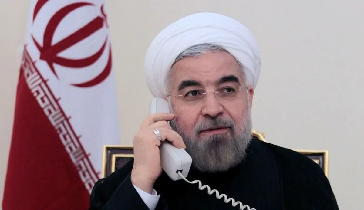 روحانی فی إتصال مع الکاظمی: سنقف إلى جانب الشعب والحکومة العراقیین 