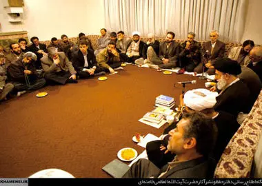 توانایی‌های استثنایی امام شهید در شعر و ادبیات