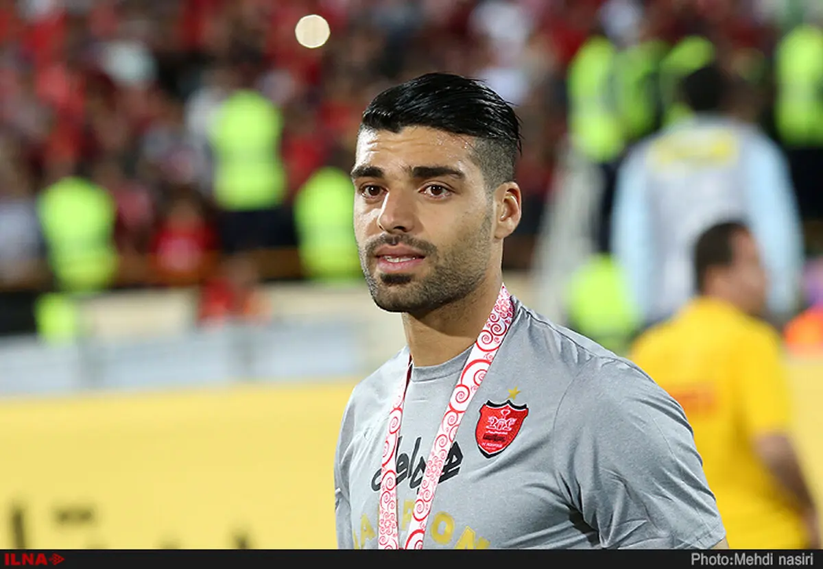 درگیرى فیزیکى مدیر پرسپولیس و طارمى در جشن قهرمانى (ویدئوى اختصاصى)