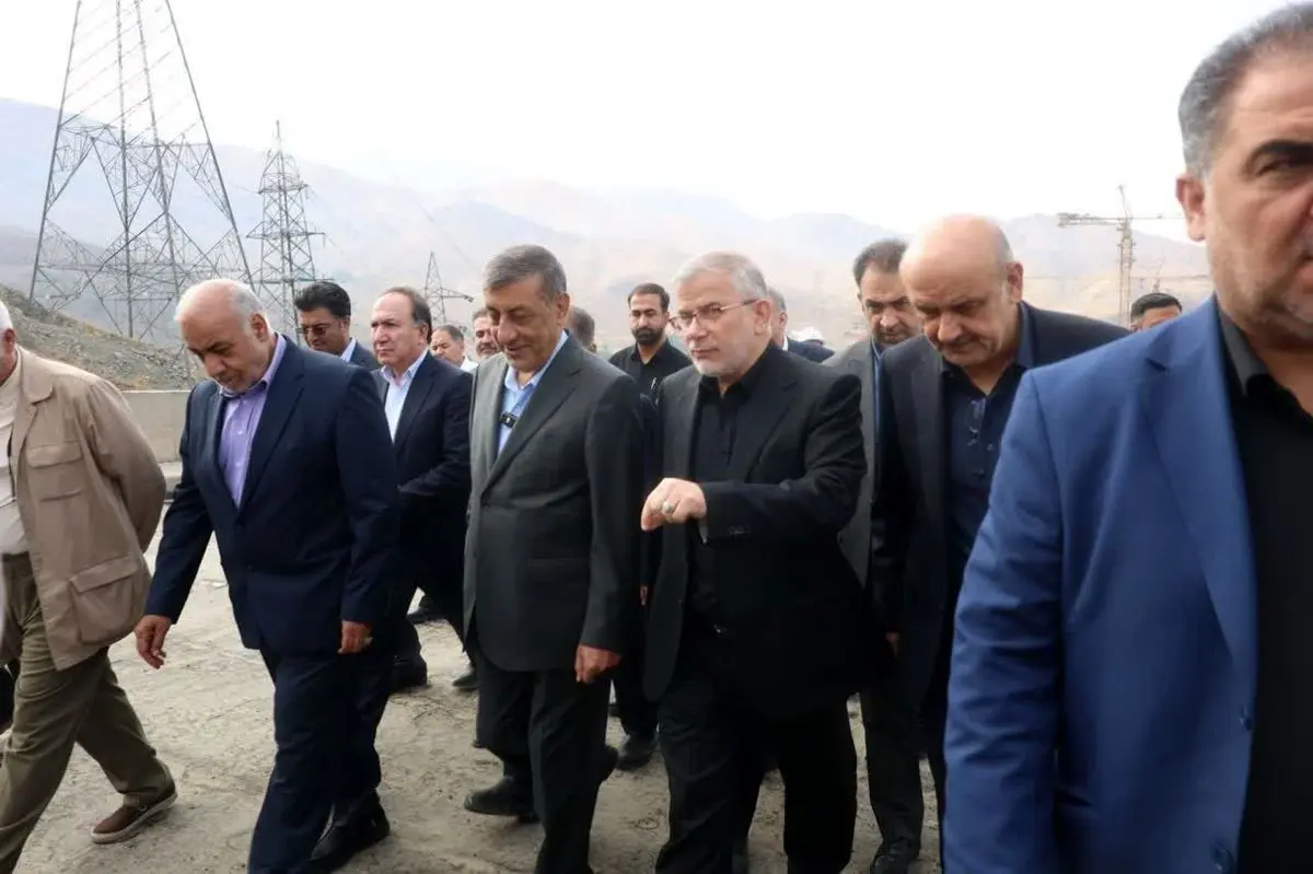 قائم‌پناه از روند بازسازی پل شهید رئیسی در آزادراه شهید سلیمانی بازدید کرد/ تأکید بر تسریع در احیای زیرساخت آسیب‌دیده