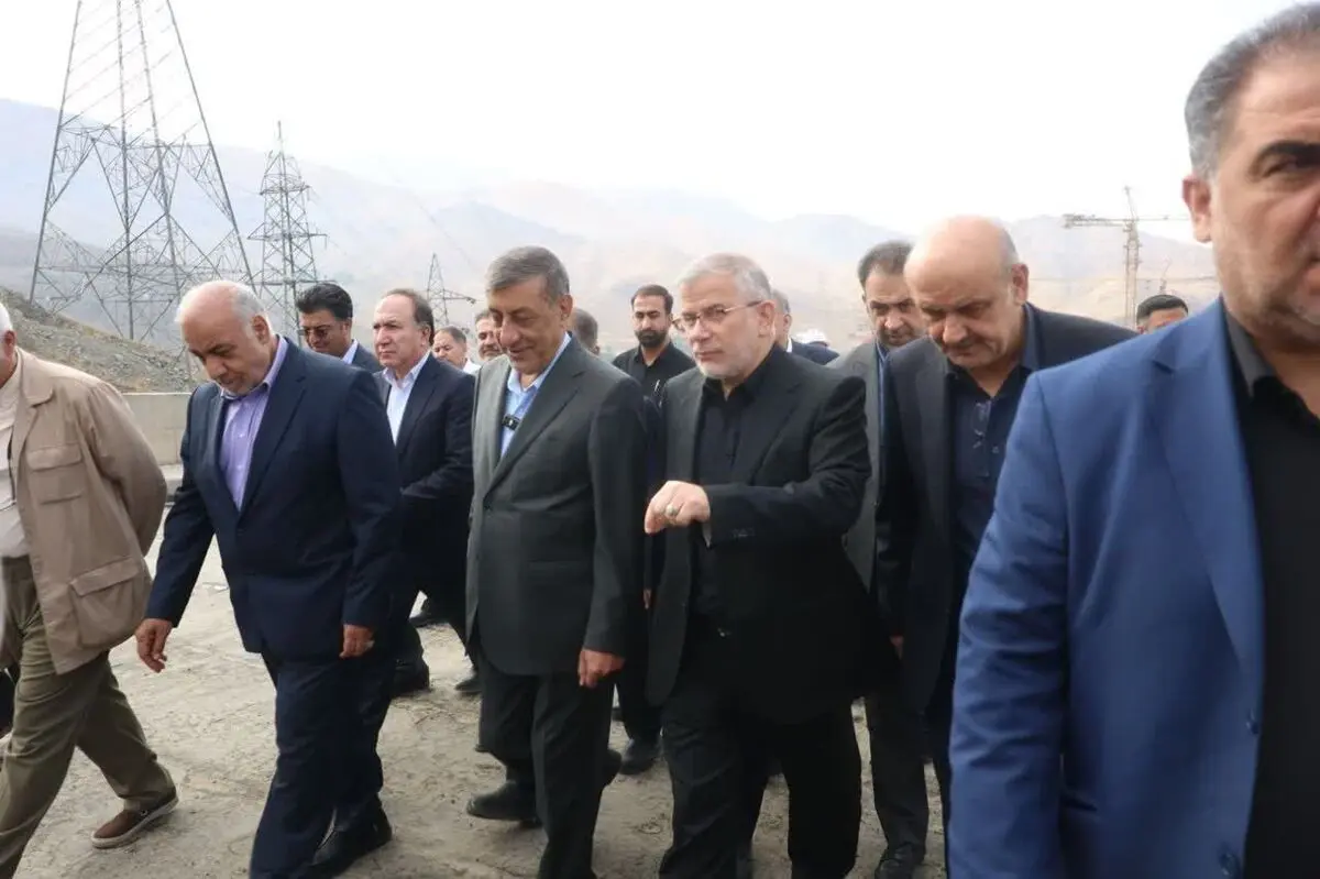 قائم‌پناه از روند بازسازی پل شهید رئیسی در آزادراه شهید سلیمانی بازدید کرد/ تأکید بر تسریع در احیای زیرساخت آسیب‌دیده