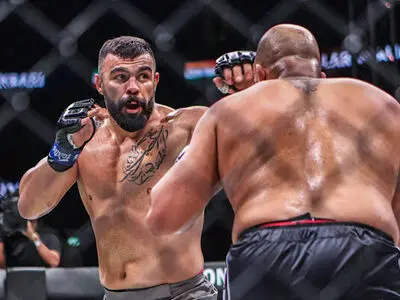 امیر علی‌اکبری در گام بلند قهرمانی؛ نبرد فایتر ایرانی با ستاره سابق UFC