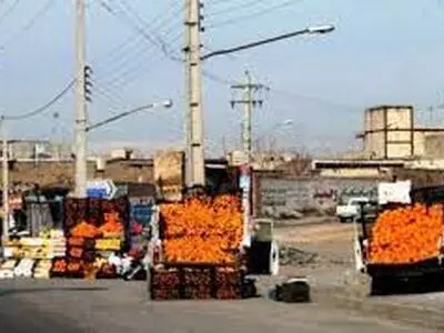 خلاقیت جالب میوه فروش وانتی +عکس 