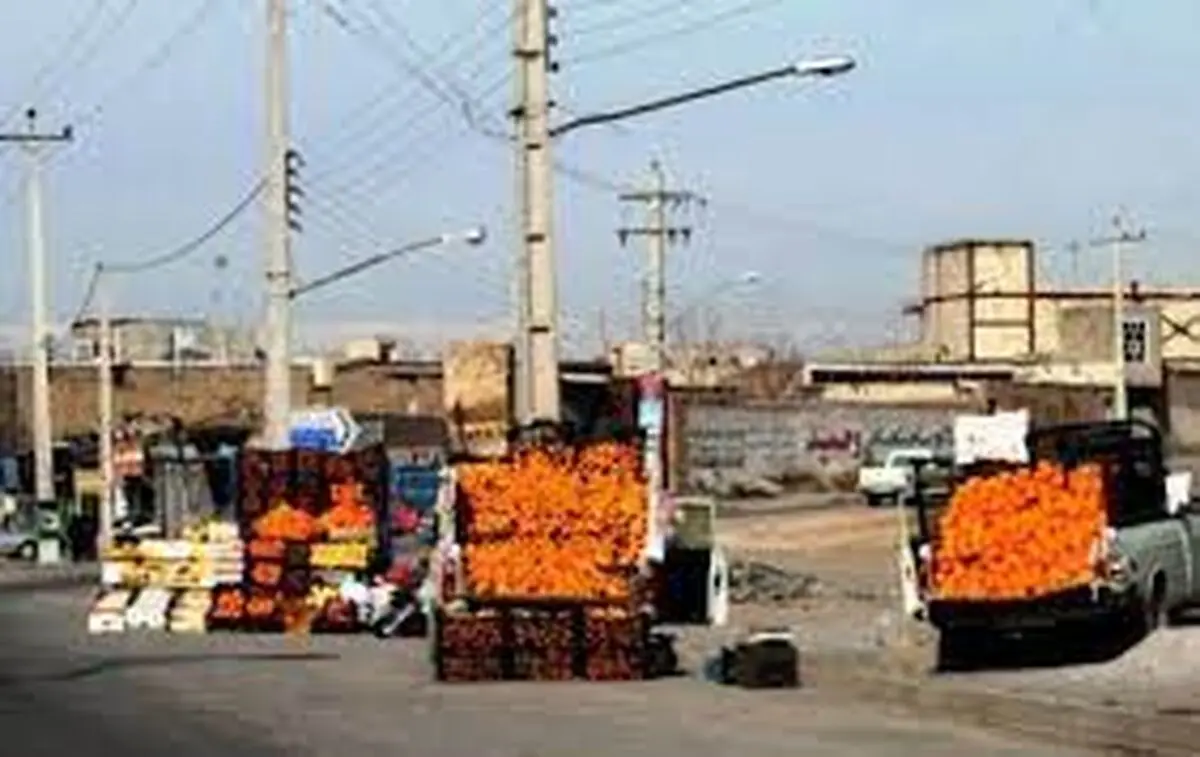 خلاقیت جالب میوه فروش وانتی +عکس 