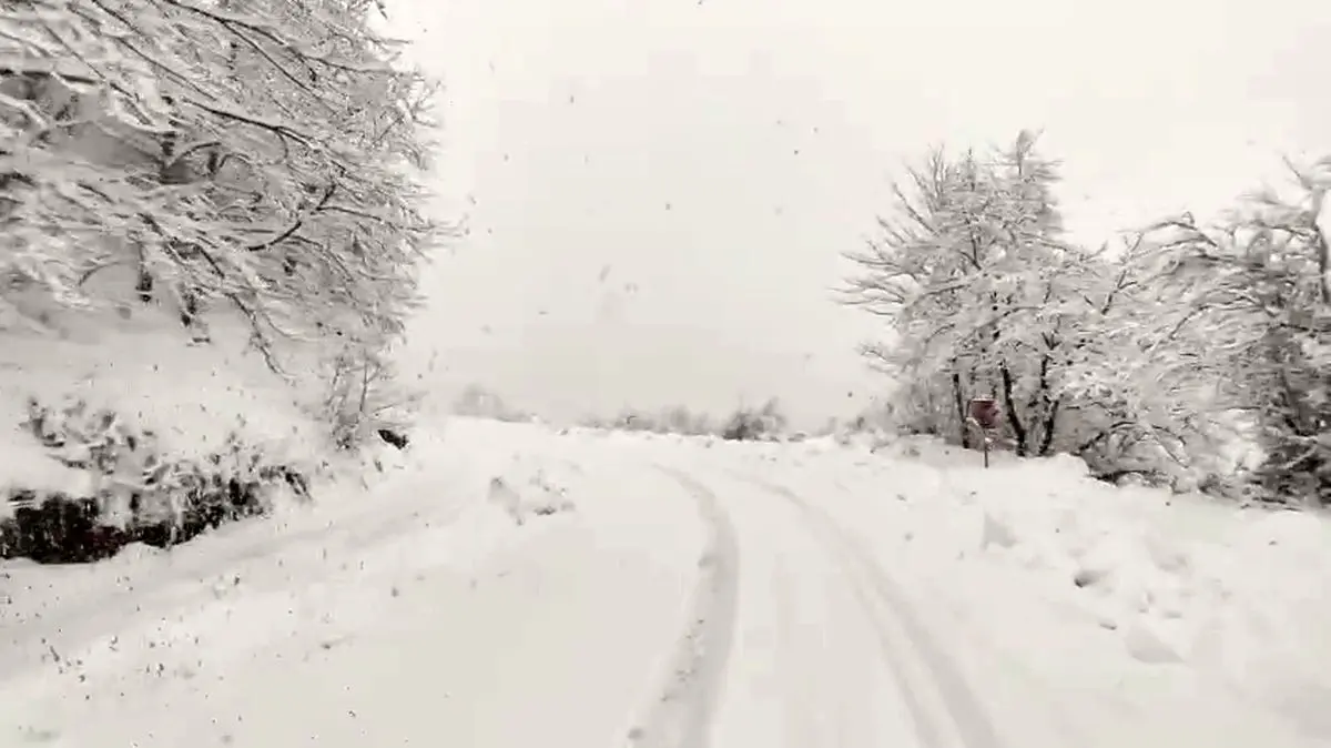 بارش ۵۰ سانتی متری برف در برخی مناطق کوهستانی گیلان