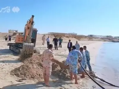 خط‌لولۀ ۴ کیلومتری قاچاق سوخت در سواحل قشم منهدم شد + فیلم