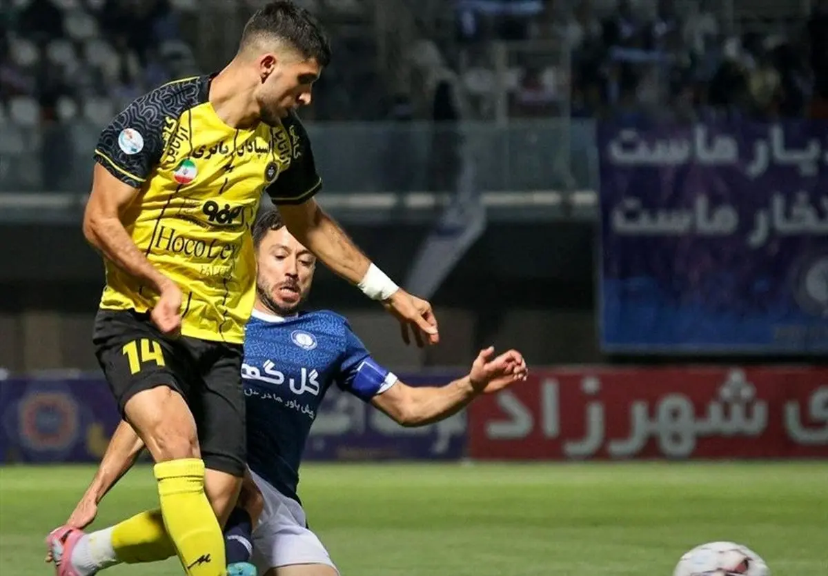 گل گهر 1-1 سپاهان: دیدار جنجالی با تساوی به پایان رسید