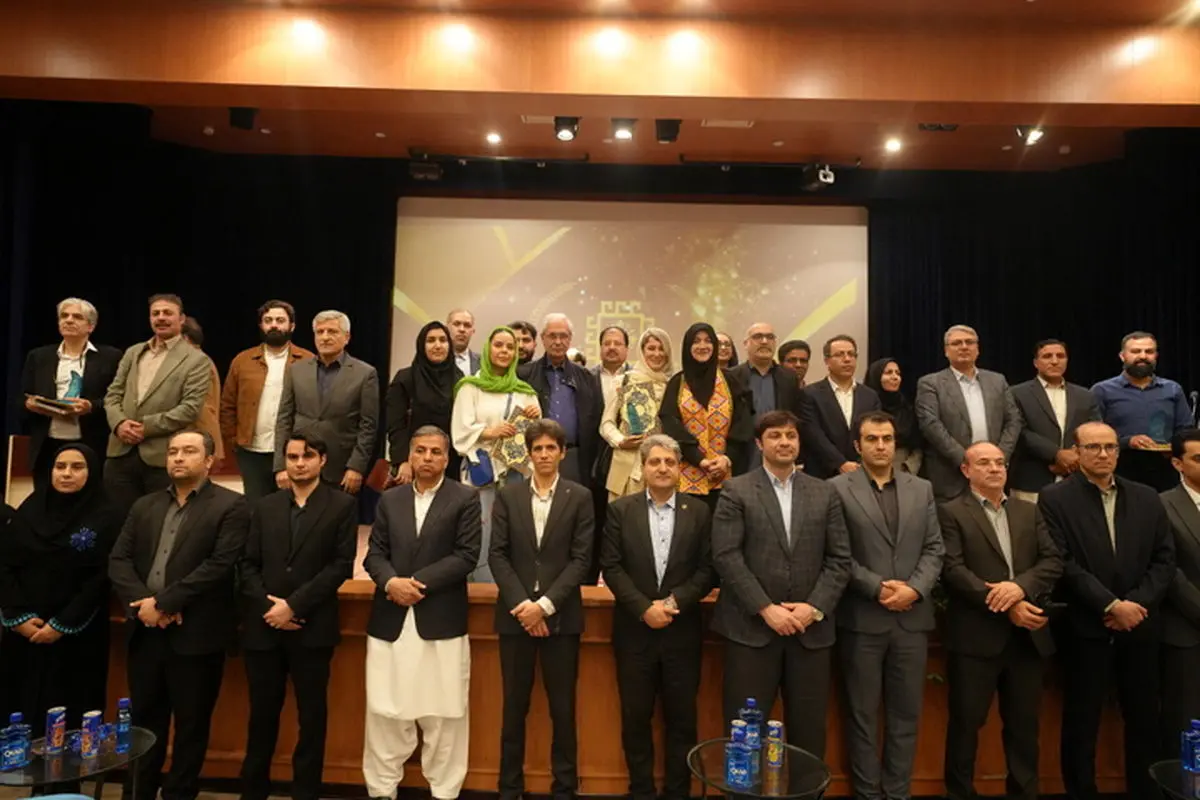 برگزیده«جایزه ملی گردشگری» معرفی و تجلیل شدند