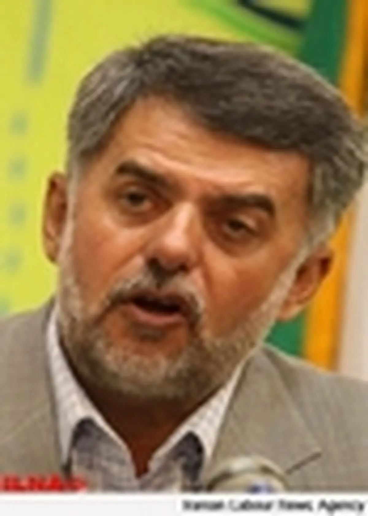 ساوه شمشکی: هیچ‌وقت کنار نمی‌روم / تابع قانون هستم
