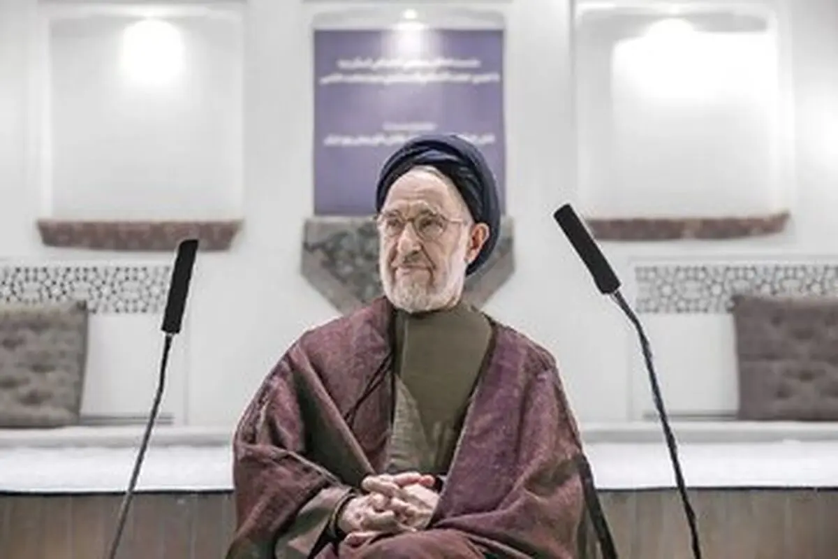 گفتمان خاتمی تندروها را به حاشیه می راند