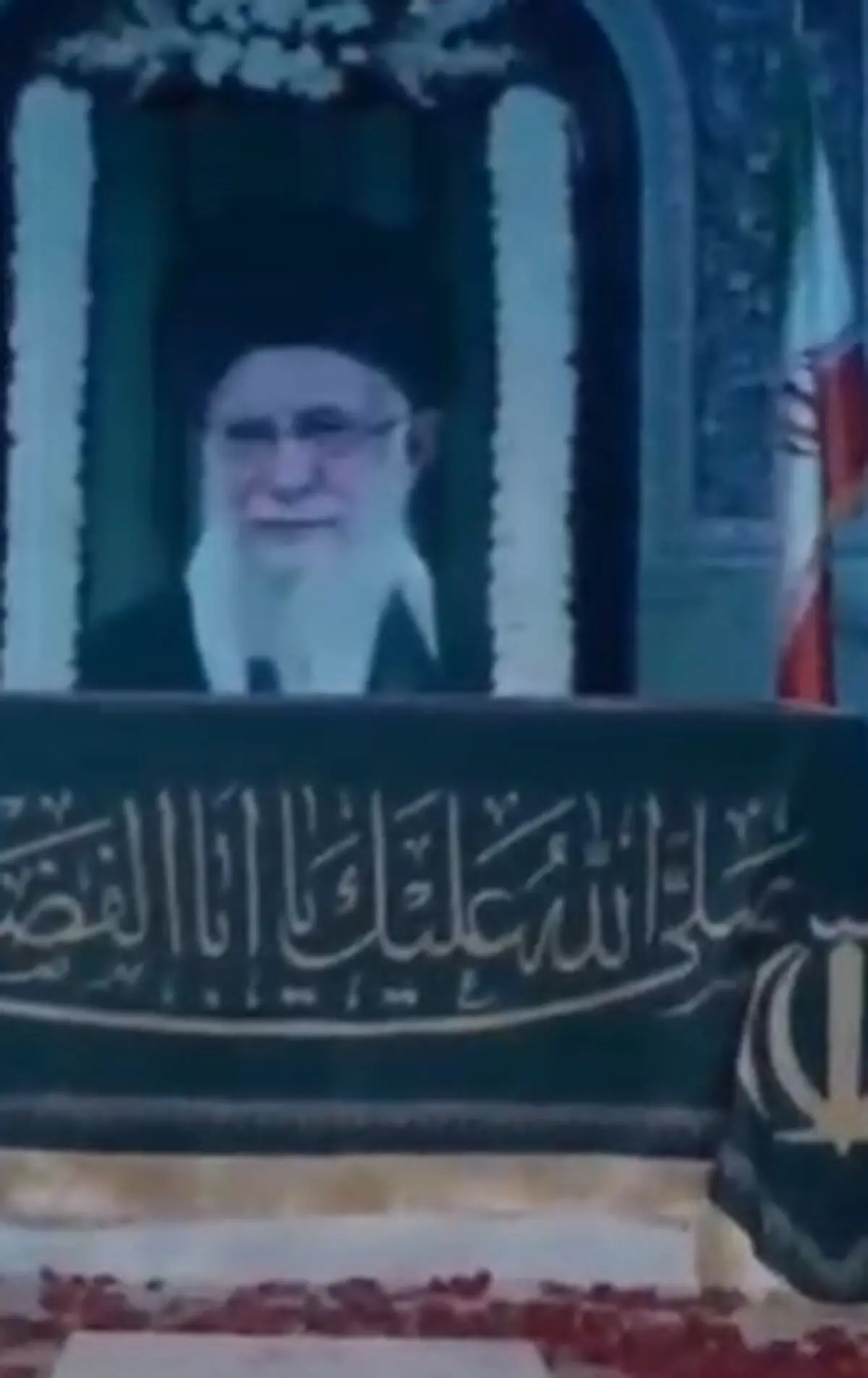 رونمایی از نماد رواق دارالذکر در میدان آزادی تهران + فیلم