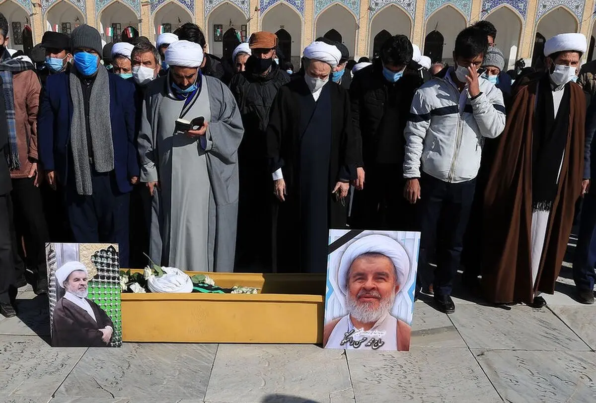 پیکر مرحوم راستگو در خواجه ربیع مشهد به خاک سپرده شد