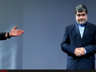 هرکسی صبح بیدار شد، نمی‌تواند قانونگذاری کند/ وزیر عقب‌نشینی نکند