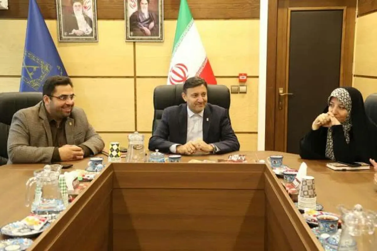 شهردار رشت با مدیران ارشد یونسکو در ایران دیدار کرد