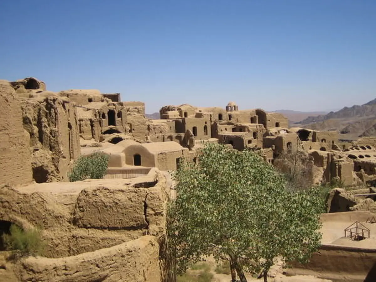 ‌خالی‌ شدن ۳۳ هزار سکونتگاه‌ روستایی از سال ۱۳۳۵ تاکنون/کاهش شاغلان بخش کشاورزی در پی خشکسالی‌های اخیر 