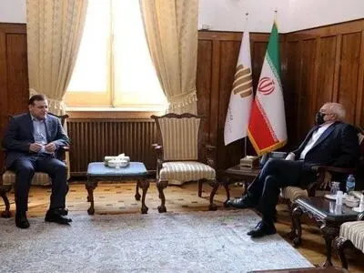 خروجی دیدار تبلیغاتی عزیزی خادم با وزیر امور خارجه؛ کل میزبانی‌ها از ایران گرفته شد