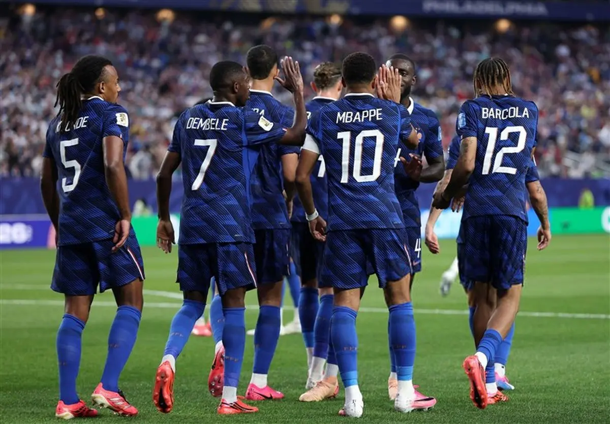 فرانسه 3 - 0 عراق ؛ صعود قطعی خروس ها