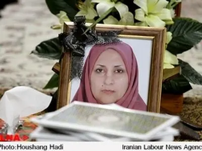 مراسم ترحیم دو کارگر زن کشته شده در آتش سوزی