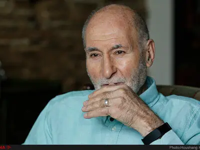 نشست «چالش‌های اقتصاد جنگ در دفاع مقدس» با سخنرانی بهزاد نبوی برگزار می‌شود